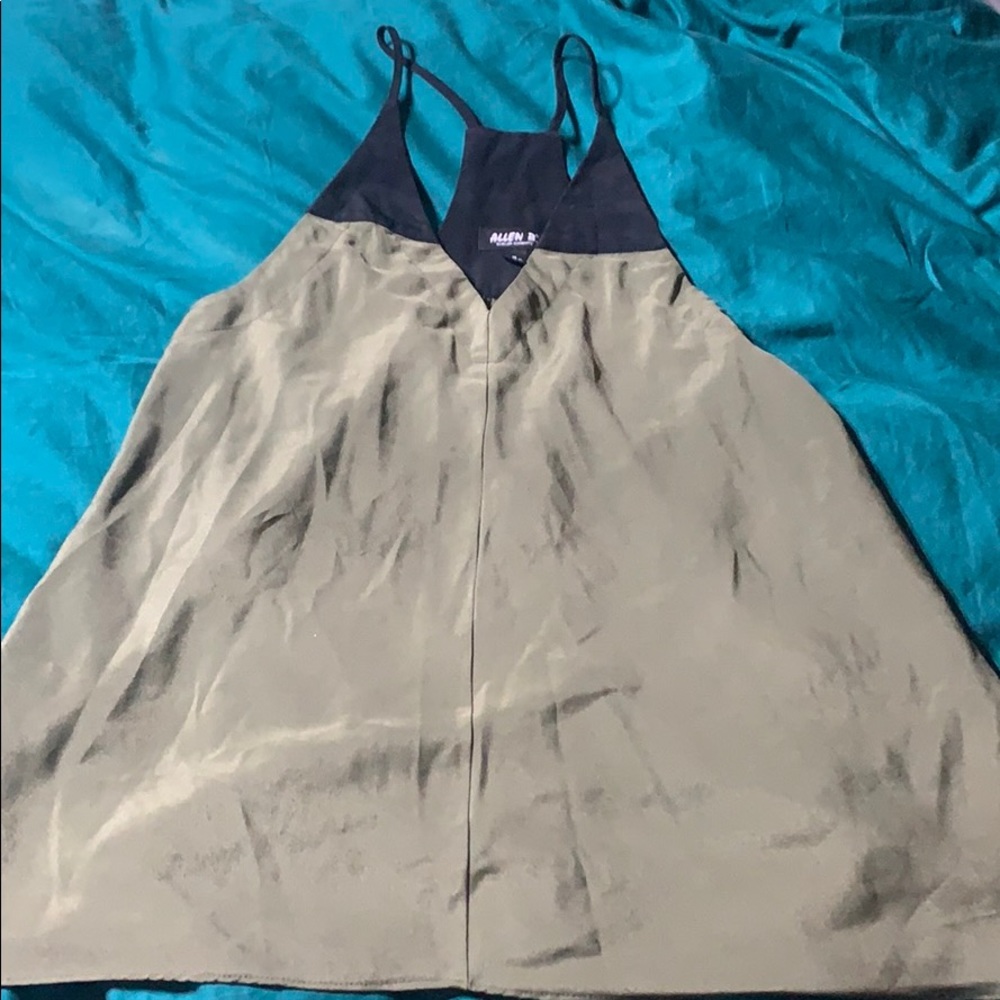 V neck tank top